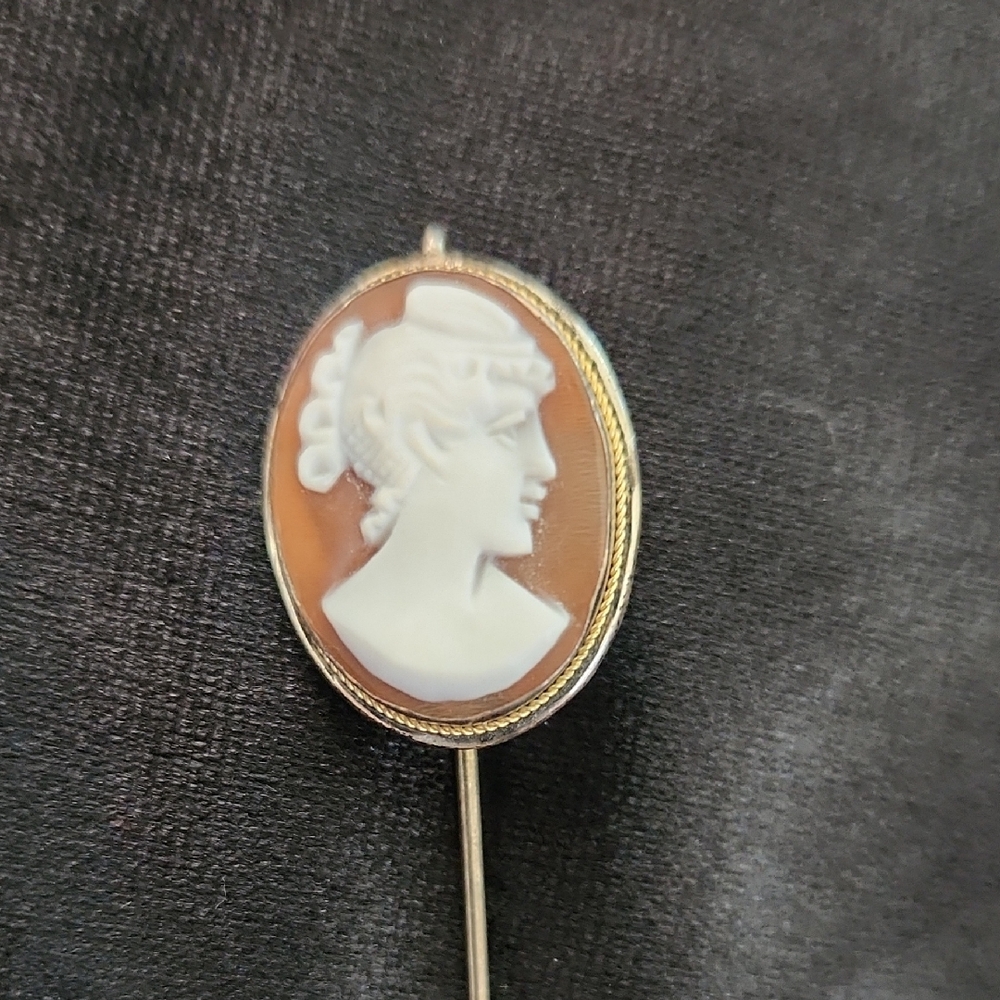 Cameo Pin With Sterling